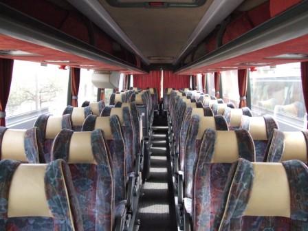 Autobusa noma 50 sēdvietas